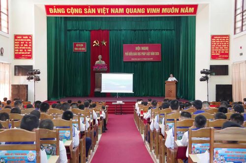 Trung tâm Huấn luyện Vùng 4 Hải quân phối hợp phổ biến, giáo dục pháp luật năm 2026