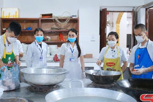 Siết chặt quản lý vệ sinh an toàn thực phẩm
