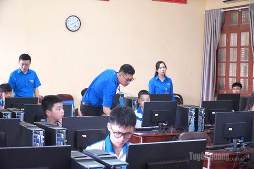 100 học sinh tham gia Hội thi Tin học trẻ tỉnh Tuyên Quang năm 2026