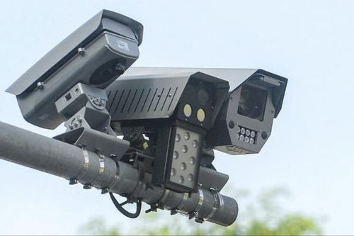 Camera AI phát hiện 103 trường hợp vượt đèn đỏ trong 24 giờ