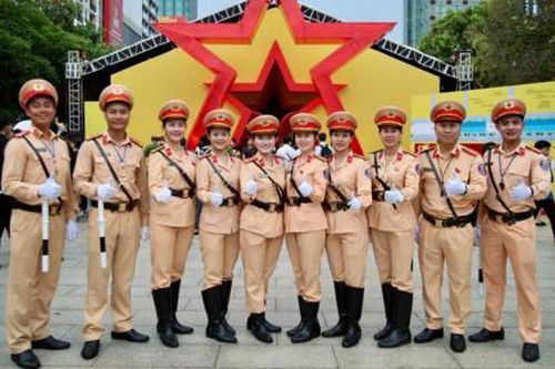 'Tổ quốc bình yên' - bản hùng ca về những chiến sĩ trên mặt trận thầm lặng