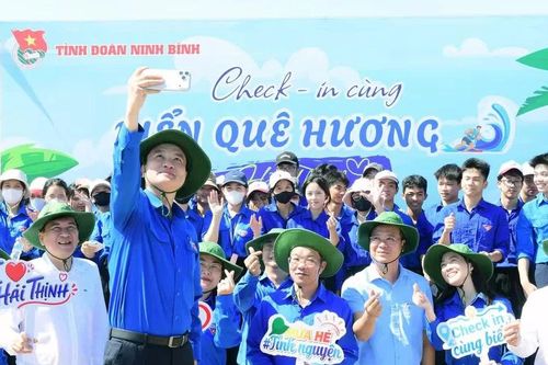Tuổi trẻ Ninh Bình gửi niềm tin, khát vọng tới Đại hội Đoàn lần thứ XIII