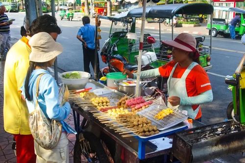 Bangkok quản trị vỉa hè: Đô thị hiện đại vẫn có nơi để người nghèo mưu sinh