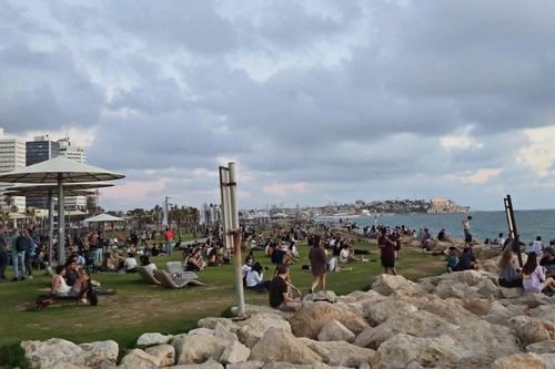 Phát triển không gian đô thị ven biển hiện đại tại Tel Aviv (Israel)