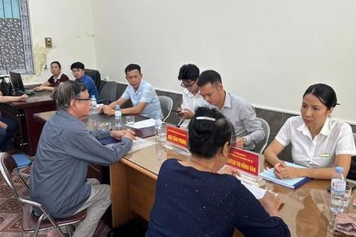 Hải Phòng: Chi hội Luật gia xã Kiến Thụy tư vấn pháp luật miễn phí cho người dân