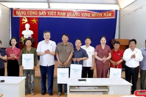 Khảo sát tình hình thực hiện chính sách đất đai đối với đồng bào dân tộc thiểu số trên địa bàn xã Bó Sinh