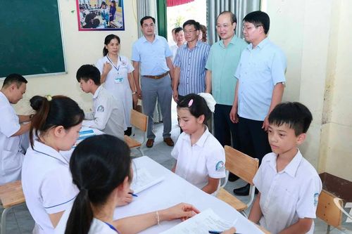 Bảo đảm chất lượng, tiến độ chương trình khám sức khỏe toàn dân
