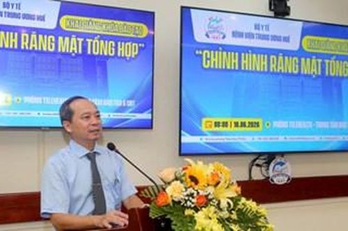 Khai giảng khóa đào tạo 'Chỉnh hình răng mặt tổng hợp'