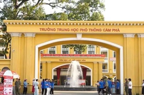Xử lý các cá nhân liên quan đến vụ giám thị 'hỗ trợ' thí sinh