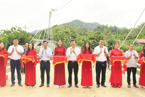 Khánh thành 4 công trình dân sinh tại xã Minh Khai