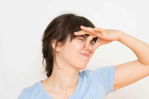 Mùa hè đổ mồ hôi nhiều, áp dụng ngay 6 cách này để cơ thể luôn thơm mát và tự tin suốt ngày dài