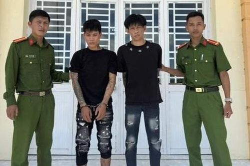 Công an TPHCM: 24 giờ truy nóng 2 thanh niên đi xe máy, giật điện thoại của thiếu nữ