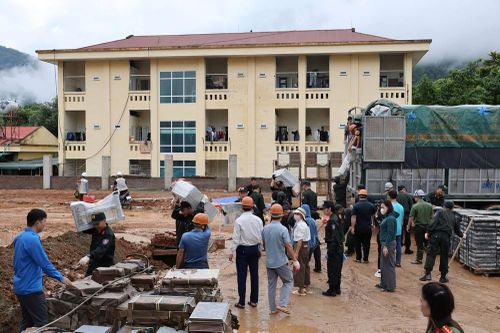 Lai Châu: 'Chiến dịch cao điểm 100 ngày đêm' xây dựng trường phổ thông nội trú liên cấp tại các xã biên giới