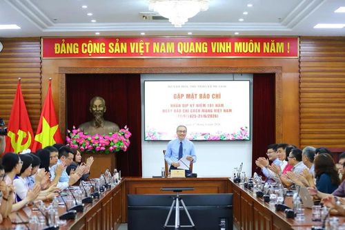 Báo chí góp phần đánh thức niềm tự hào văn hóa Việt Nam