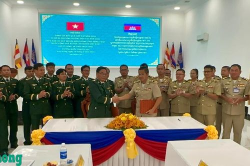 Bộ đội Biên phòng tỉnh Đồng Tháp và Ty Công an tỉnh Prey Veng ký kết thỏa thuận hợp tác năm 2026