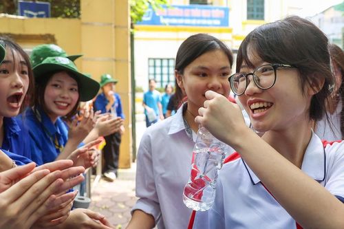 Điểm thi lớp 10 Hà Nội năm 2026: Điểm 9-10 có thể giảm ở cả 3 môn