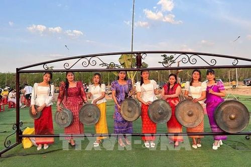 Khi điệu múa cha ông thành dòng chảy tâm hồn của thế hệ trẻ