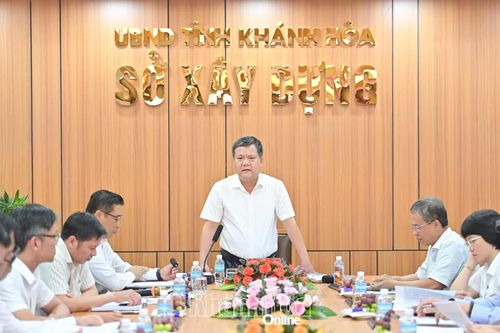 Bí thư Tỉnh ủy Trần Phong làm việc với Sở Xây dựng