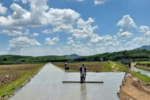 Tánh Linh: Tập trung đầu tư giao thông để tăng tốc phát triển kinh tế