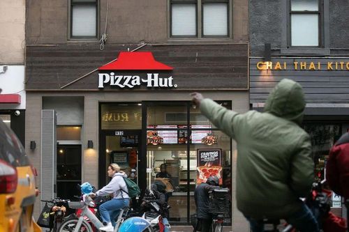 Vì sao công ty mẹ quyết định bán Pizza Hut?