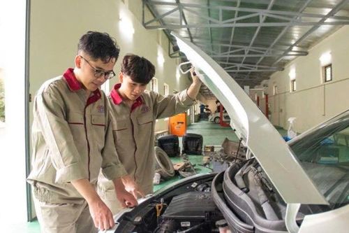Tay nghề trong thị trường lao động mới