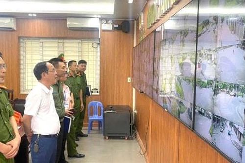 Ra mắt Trung tâm Camera giám sát an ninh trên địa bàn phường Việt Hưng