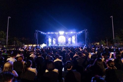 Dragon Ocean Concert 01 – 'dòng chảy': Hàng nghìn khán giả hòa nhịp cảm xúc trong đêm nhạc bên biển Đồ Sơn