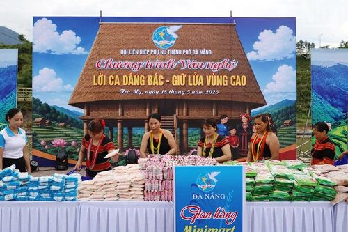 Phụ nữ Đà Nẵng gắn kết nghĩa tình
