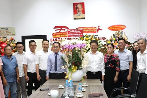 Phó Chủ tịch UBND TPHCM Nguyễn Mạnh Cường thăm, chúc mừng các cơ quan báo chí