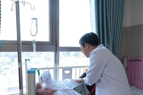 Số ca nhập viện sau khi ăn bánh mì tại Đồng Tháp đã lên 218 người