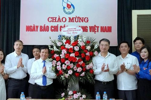 Anh Nguyễn Tường Lâm tiếp lửa những người làm báo của Đoàn