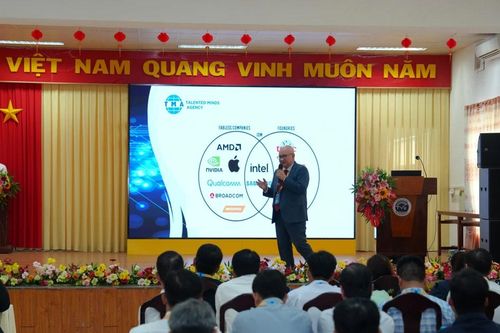 Gần 200 đại biểu dự Hội thảo khoa học quốc tế 'Các vấn đề nghiên cứu về Khoa học kỹ thuật'