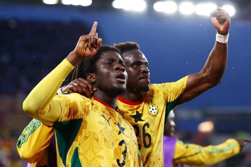 Ghana thắng nghẹt thở, HLV Queiroz lập cột mốc lịch sử World Cup