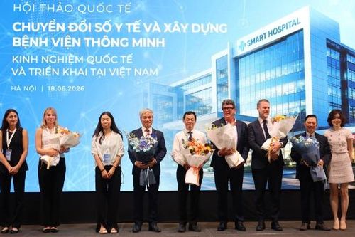 Hội thảo quốc tế Chuyển đổi số y tế và xây dựng bệnh viện thông minh