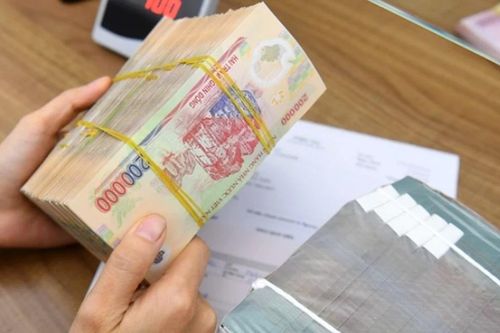 Phó Thủ tướng yêu cầu sửa gấp quy định hoãn xuất cảnh vì nợ thuế: Gỡ vướng cho người dân, doanh nghiệp trước ngày 20/6