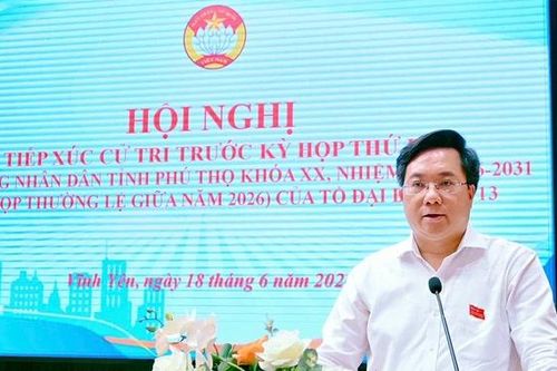 Chủ tịch UBND tỉnh Trần Duy Đông tiếp xúc cử tri phường Vĩnh Yên, Vĩnh Phúc