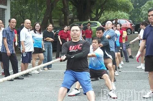 Giao lưu thể thao chào mừng Ngày Báo chí Cách mạng Việt Nam