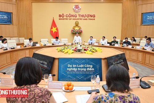 Bộ Công Thương tiếp tục hoàn thiện dự thảo Luật Công nghiệp trọng điểm