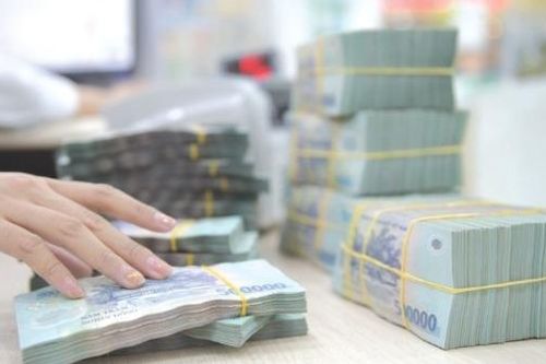 Bội thu ngân sách lớn, áp lực thanh khoản ngân hàng gia tăng