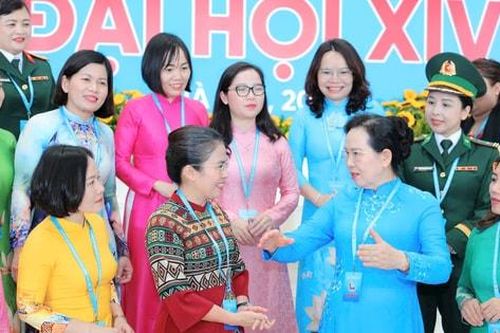 Phụ nữ Việt Nam khẳng định vị thế trong thời kỳ mới