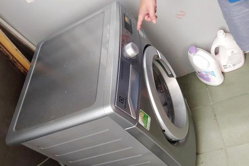 Mẹo cứu nguy chiếc máy giặt lên nguồn nhưng không chạy tại nhà
