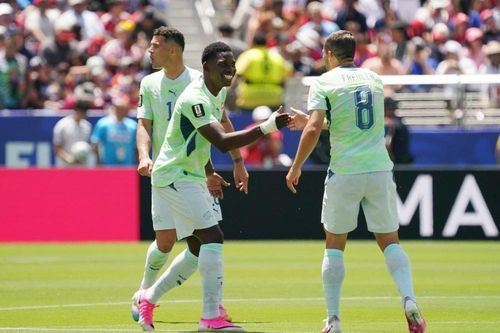 Diễn biến Thụy Sĩ vs Bosnia