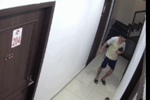 Thanh niên đá chết chú chó rồi bỏ vào thùng rác ở chung cư gây phẫn nộ