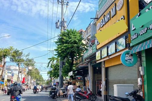 Đồng Tháp: Số người nhập viện sau khi ăn bánh mì tăng lên 232