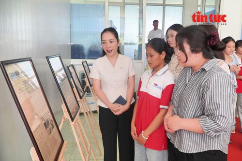 50 năm Thành phố mang tên Bác qua những trang báo ghi dấu thời gian