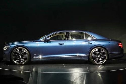 Chi tiết siêu xe Bentley Flying Spur vừa trình làng: Công suất 782 mã lực, giá hơn 12 tỷ đồng