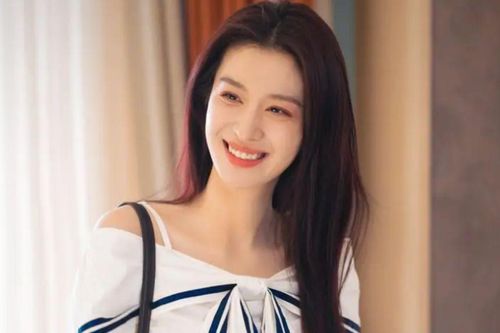 Diễn xuất của Đàn Kiện Thứ và Vương Sở Nhiên trong Tình Yêu Có Pháo Hoa