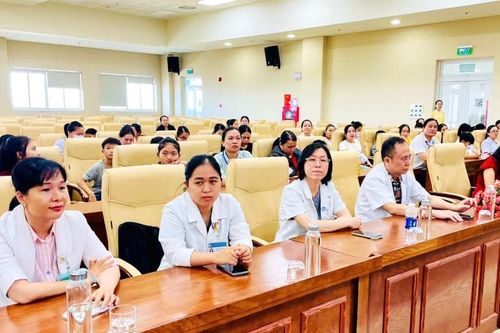 Điều trị, chăm sóc toàn diện cho trẻ mắc dị tật khe hở môi - vòm miệng