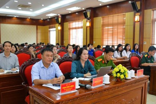 120 đại biểu tham dự bồi dưỡng công tác bảo vệ nền tảng tư tưởng của Đảng, đấu tranh phản bác các quan điểm sai trái, thù địch