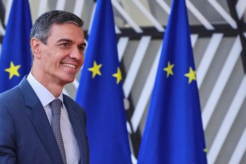 Thủ tướng Tây Ban Nha: EU khó thành thế lực kinh tế toàn cầu nếu thiếu nguồn lực tài chính